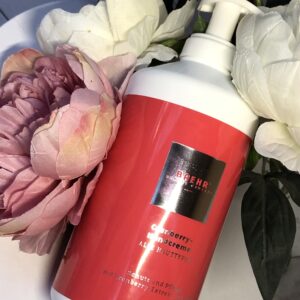 Крем для рук з екстрактом журавлини та сечовиною 500мл (CRANBERRY HANDCREME)